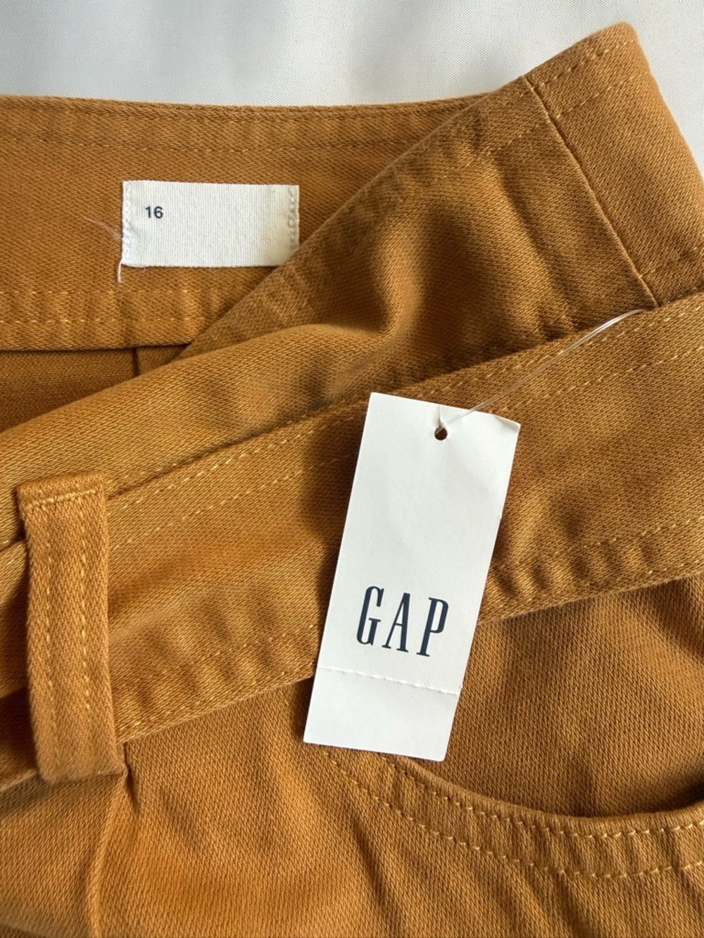 GAP Women’s Rust-Orange High-Waist Belted Shorts 16 - Picture 3 of 14
